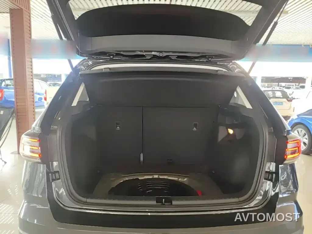 Volkswagen Tharu 2023 300TSI 2WD Full Moon Edition — фото 14