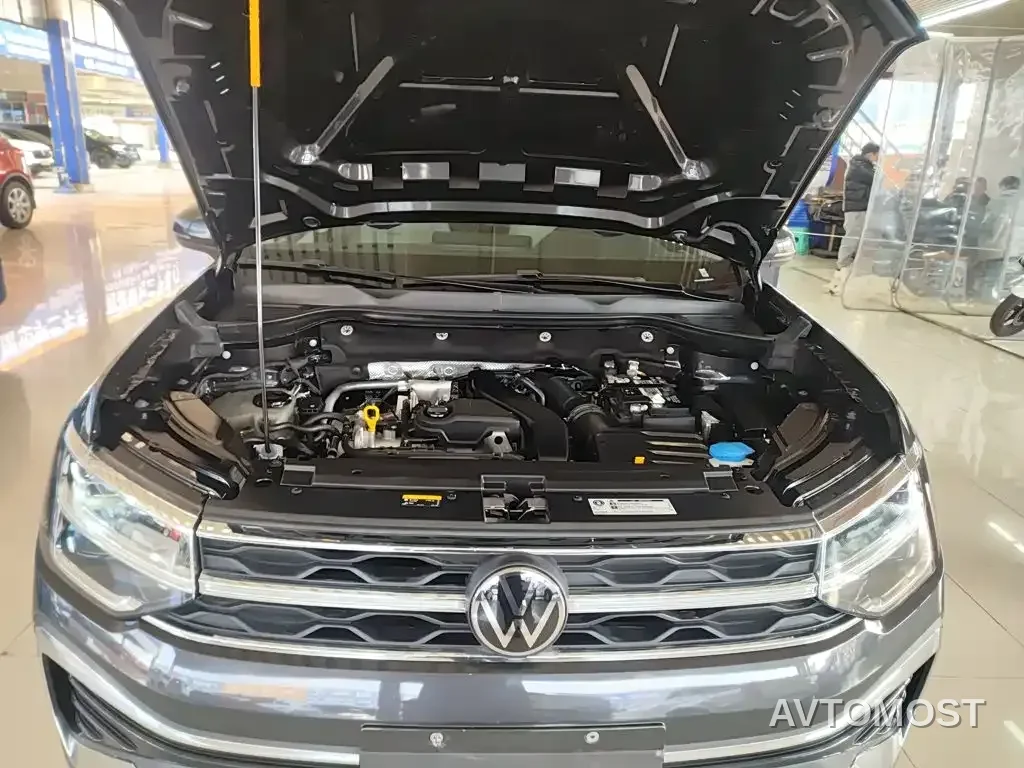 Volkswagen Tharu 2023 300TSI 2WD Full Moon Edition — фото 15