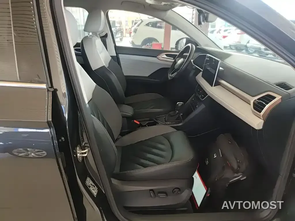 Volkswagen Tharu 2023 300TSI 2WD Full Moon Edition — фото 19