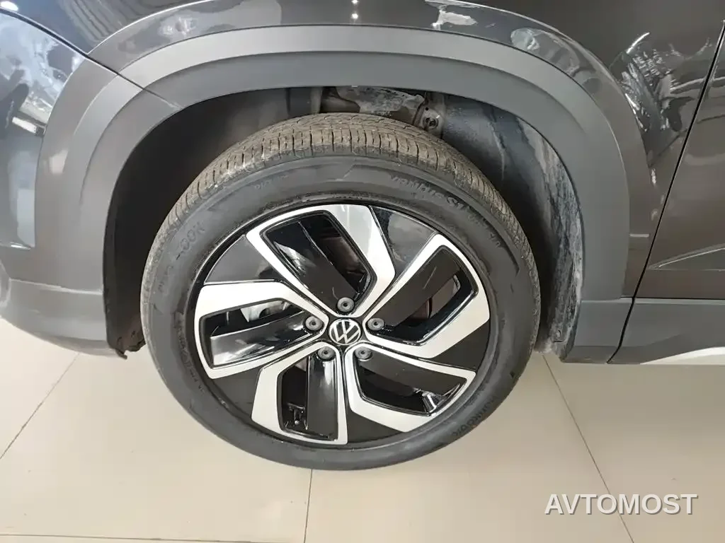 Volkswagen Tharu 2023 300TSI 2WD Full Moon Edition — фото 24
