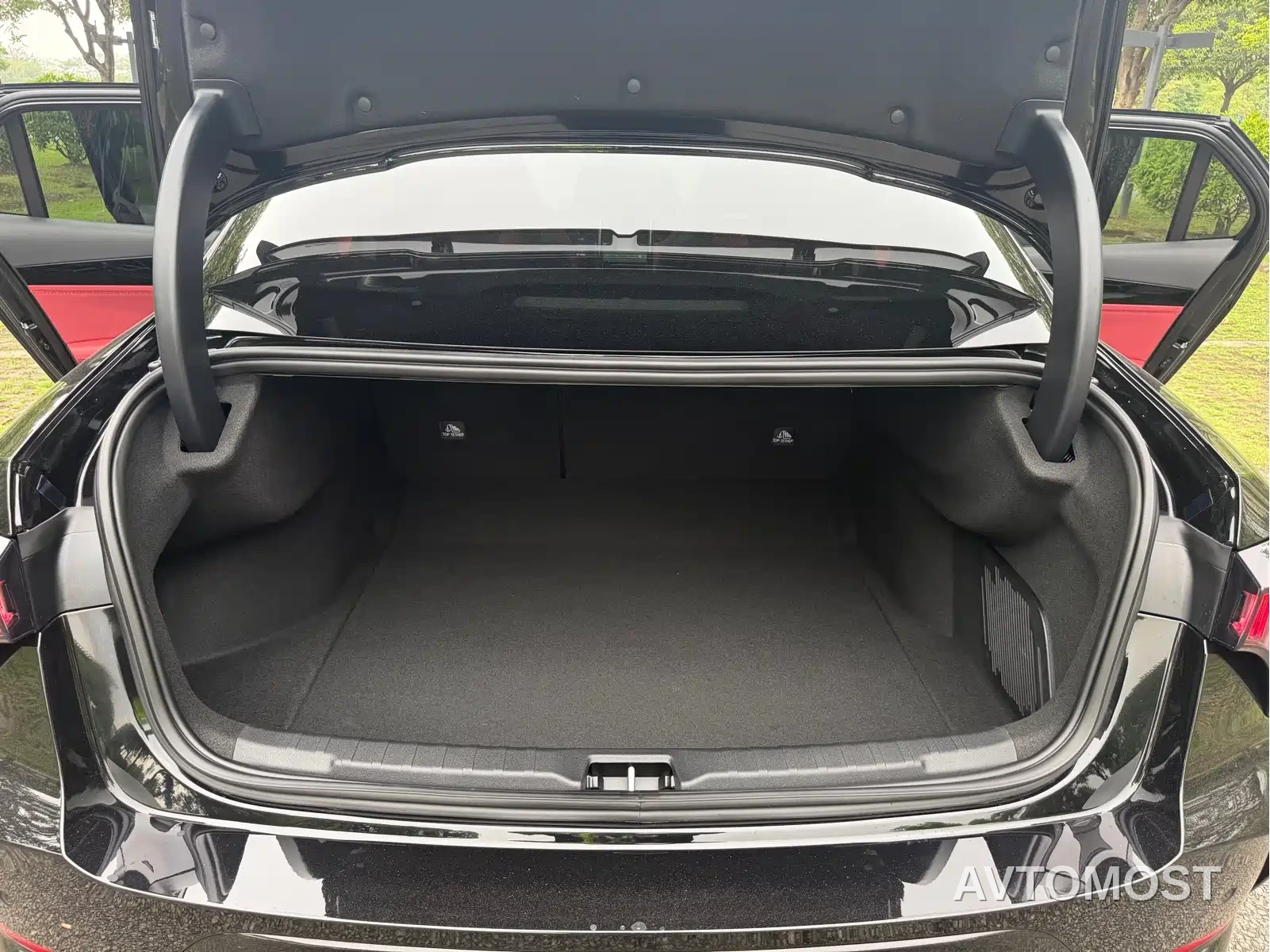 Lynk & Co 03 2026 Model Big Rear Wing Edition — фото 23
