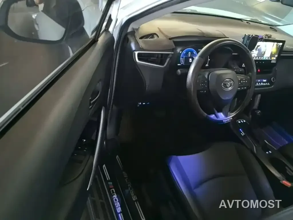 Toyota Corolla Cross 2023 Hybrid 2.0L Pioneer Edition — фото 11