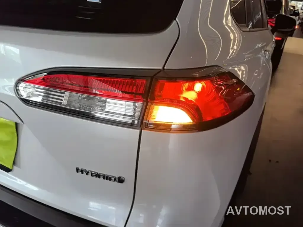 Toyota Corolla Cross 2023 Hybrid 2.0L Pioneer Edition — фото 22