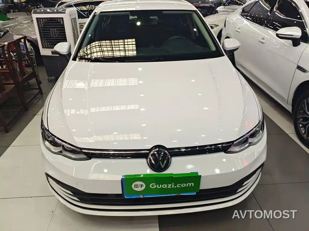 Volkswagen Golf 2023 Model 200TSI DSG — фото 3