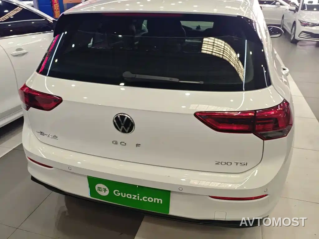 Volkswagen Golf 2023 Model 200TSI DSG — фото 6