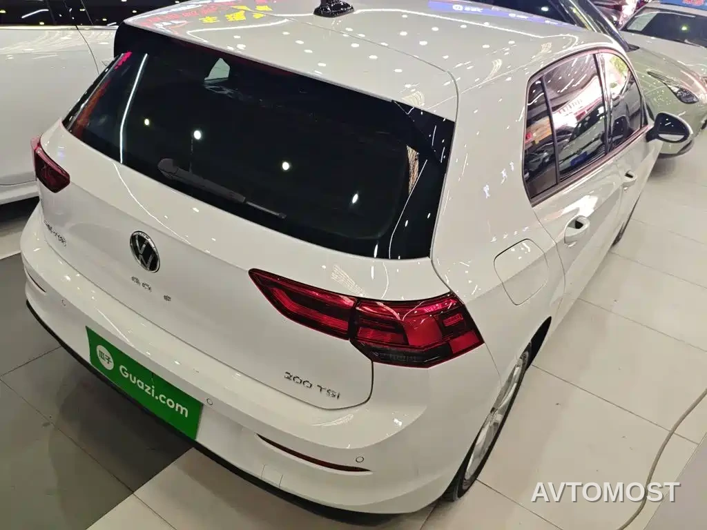 Volkswagen Golf 2023 Model 200TSI DSG — фото 7