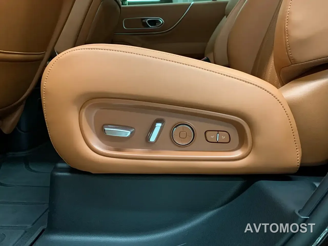 GAC Trumpchi Vision S9 2025 1.5T Hybrid Premium — фото 19