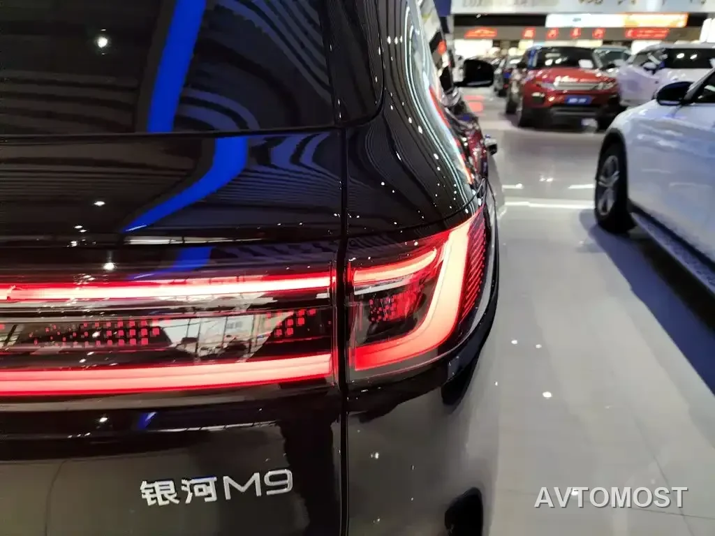 Geely Galaxy M9 2025 Model 230km 2WD Explorer+ Edition — фото 3