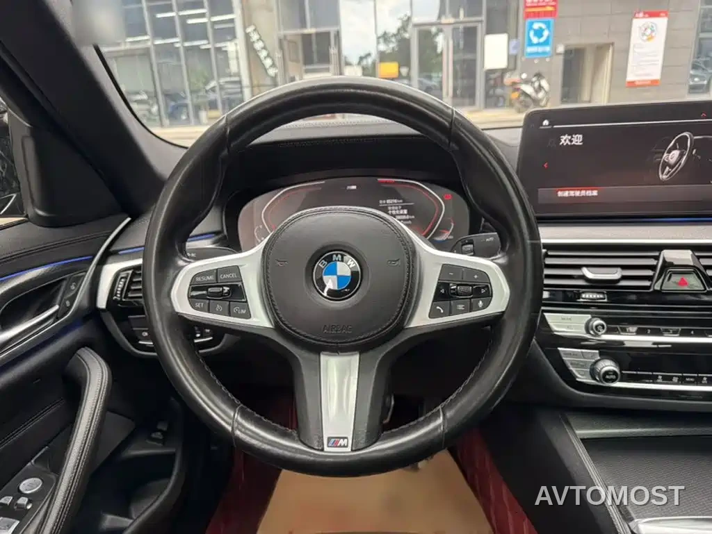 BMW 5 Series (Import) 2022 525i M Sport Package — фото 6