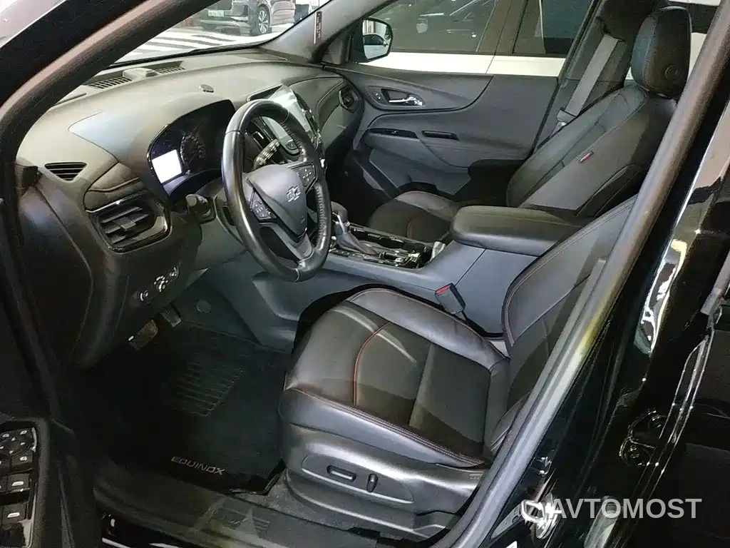 Chevrolet Equinox 2021 550T RS Smart Tuojie Edition — фото 10