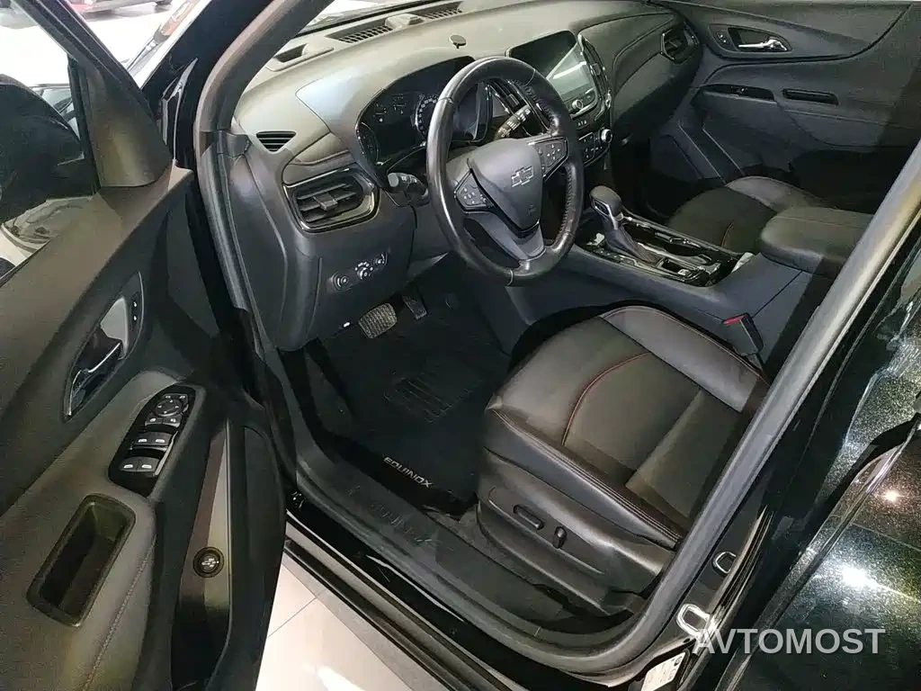 Chevrolet Equinox 2021 550T RS Smart Tuojie Edition — фото 11