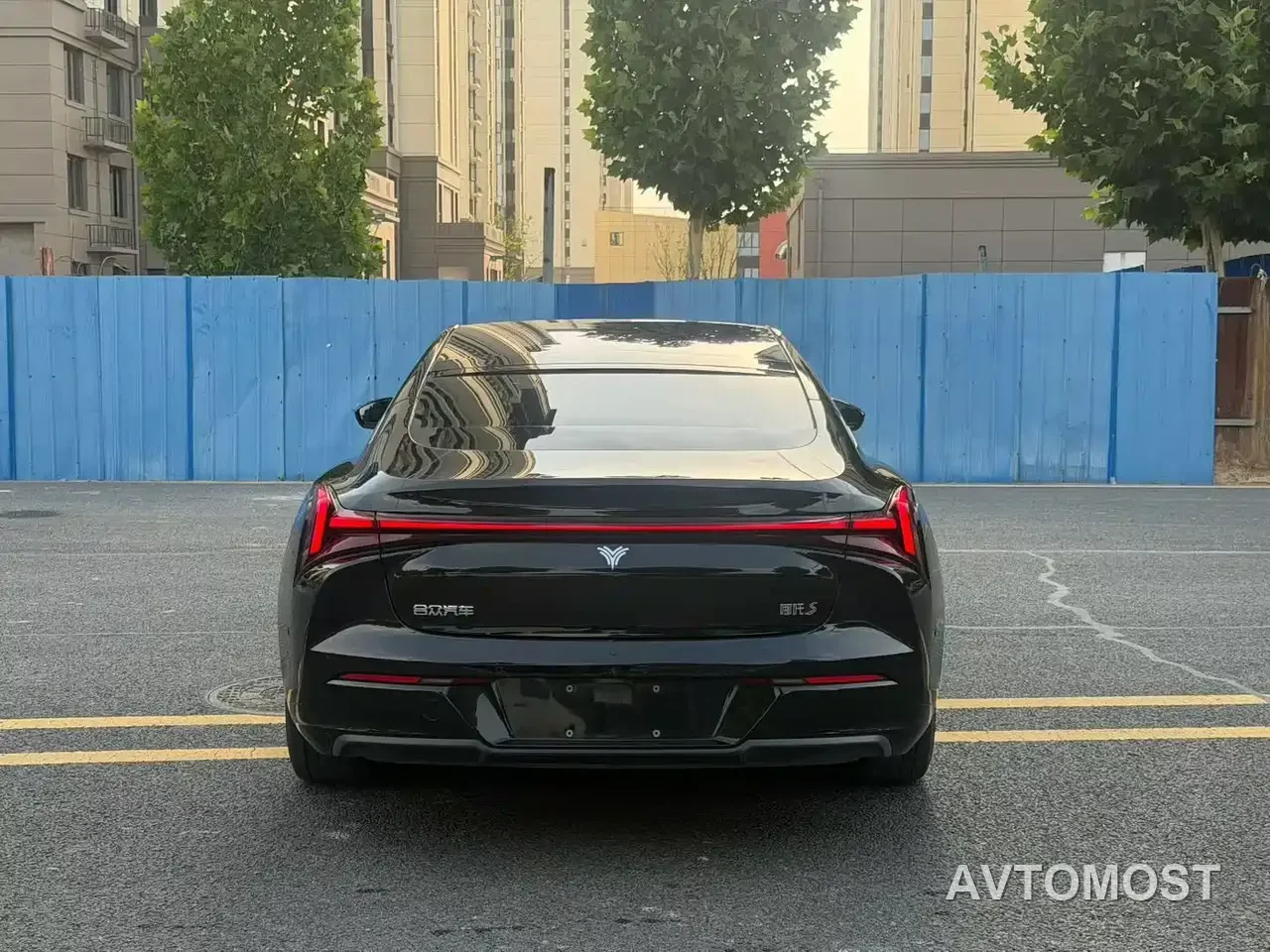 Nezha S 2022 Model Extended Range 1160km RWD Large Edition — фото 7