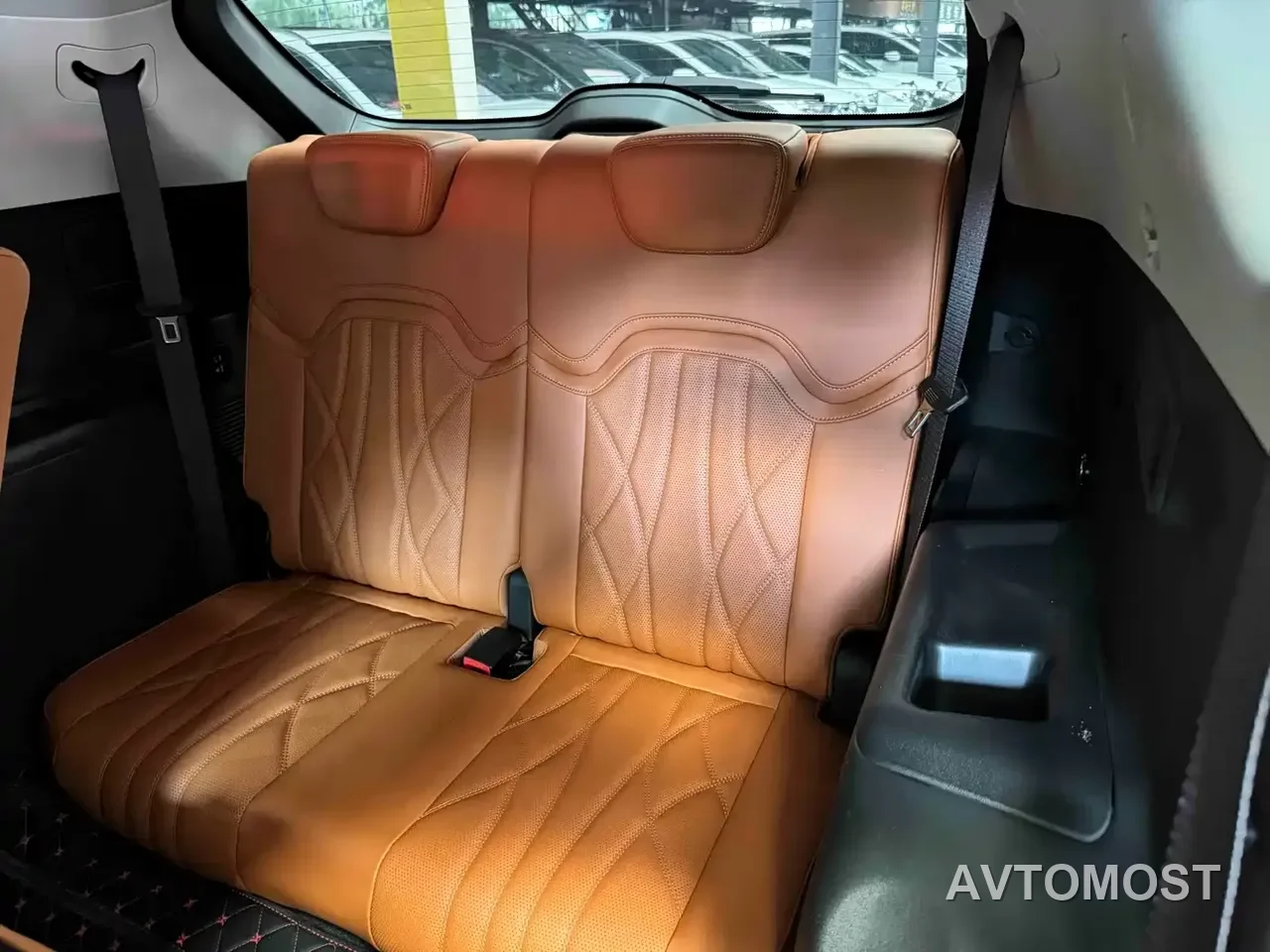 Jetour X70 C-DM 2024 Voyage Edition PRO+ 7-seater — фото 9