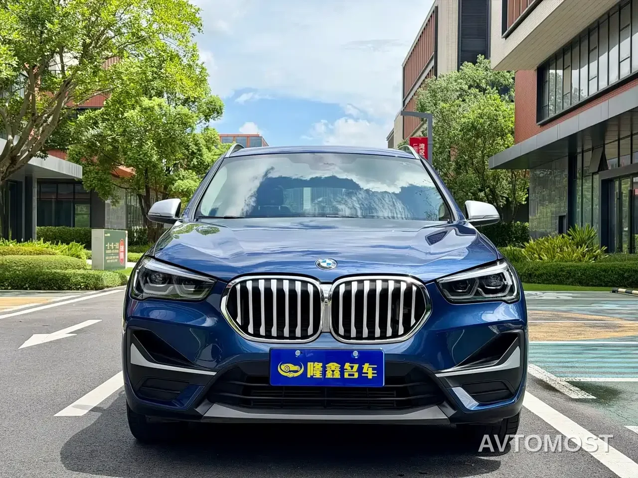 BMW X1 2022 sDrive20Li Fashion — фото 2