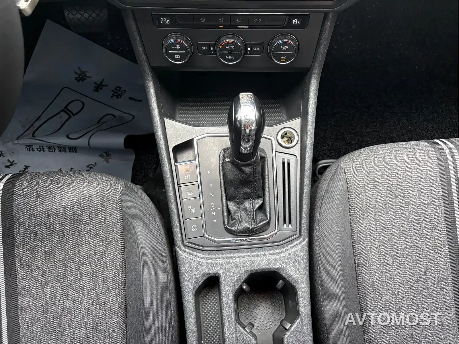 Volkswagen VW Lavida EV 2019 Premium Edition — фото 13