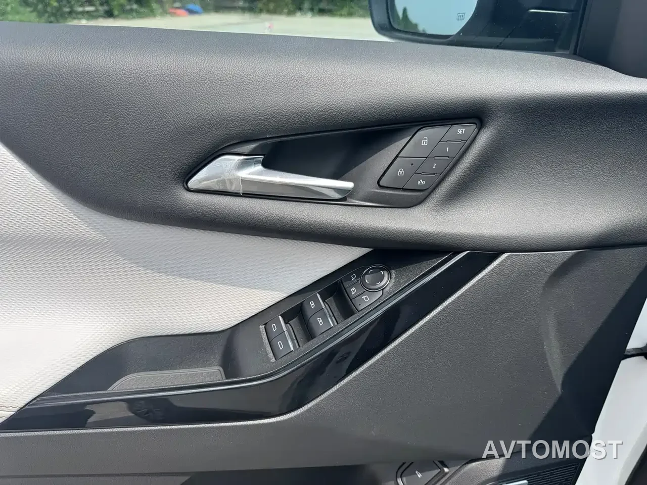 Chevrolet Equinox Plus 2024 155km ACTIV Ultimate Edition — фото 4