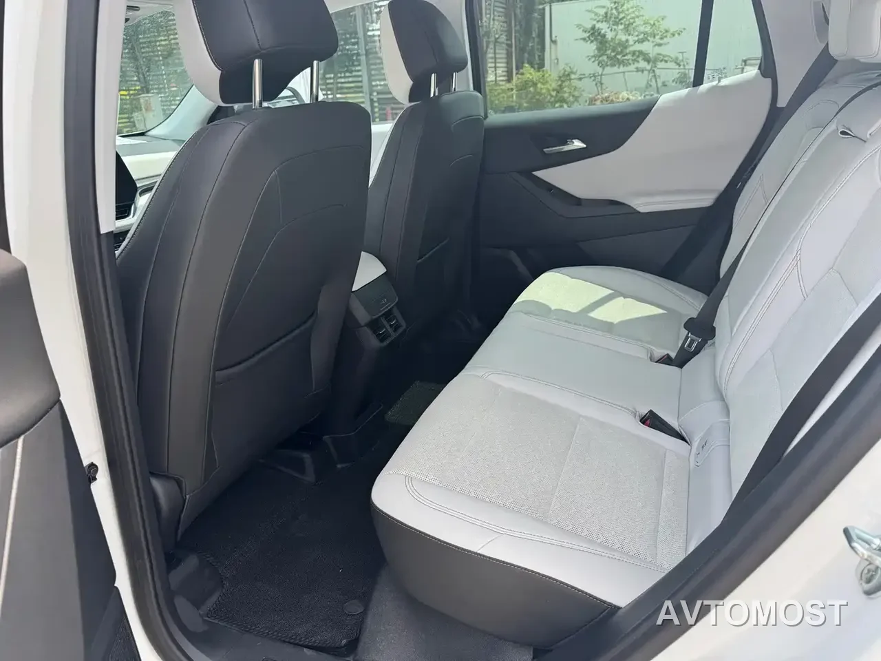 Chevrolet Equinox Plus 2024 155km ACTIV Ultimate Edition — фото 14