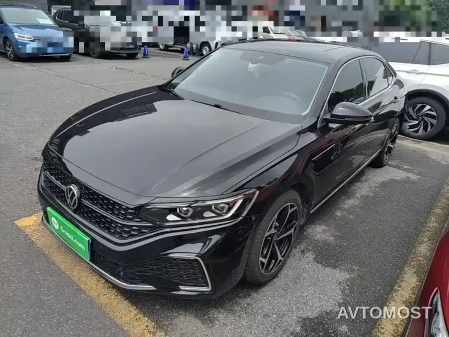 Volkswagen Passat 2023 330TSI Starlight Premium Edition