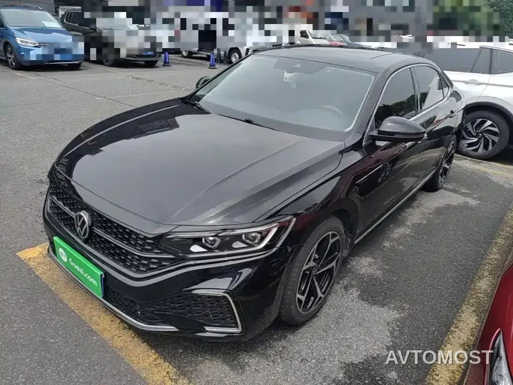Volkswagen Passat 2023 330TSI Starlight Premium Edition — фото 2