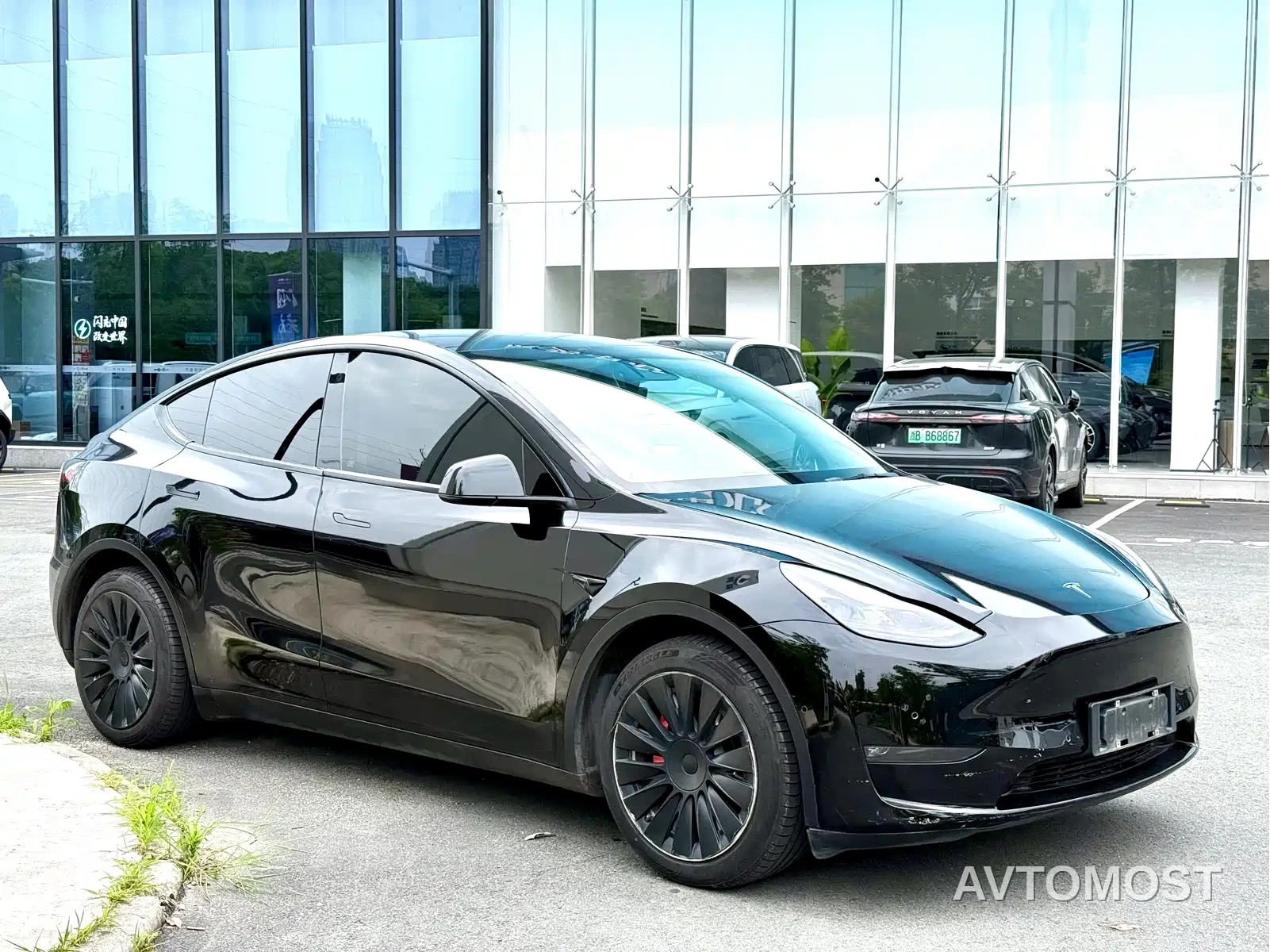 Tesla Model Y 2023 Rear-Wheel Drive Edition — фото 5