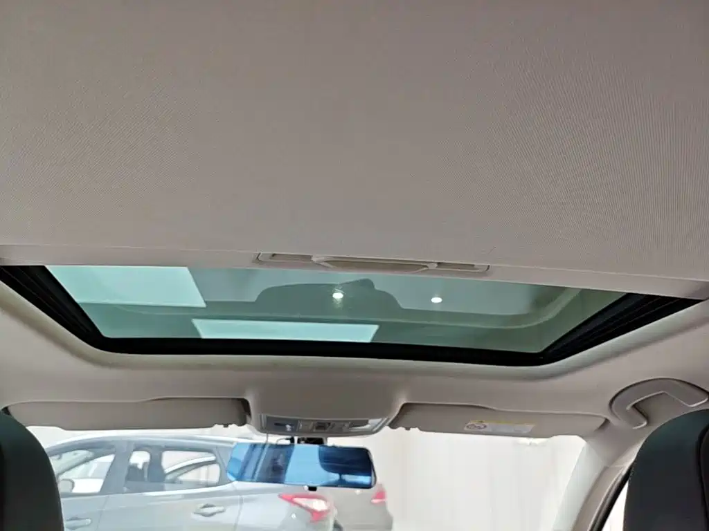Volkswagen Lavida 2021 1.5L Auto Comfort Edition — фото 18