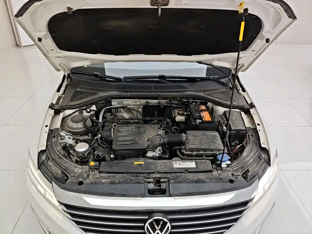 Volkswagen Lavida 2021 1.5L Auto Comfort Edition — фото 20