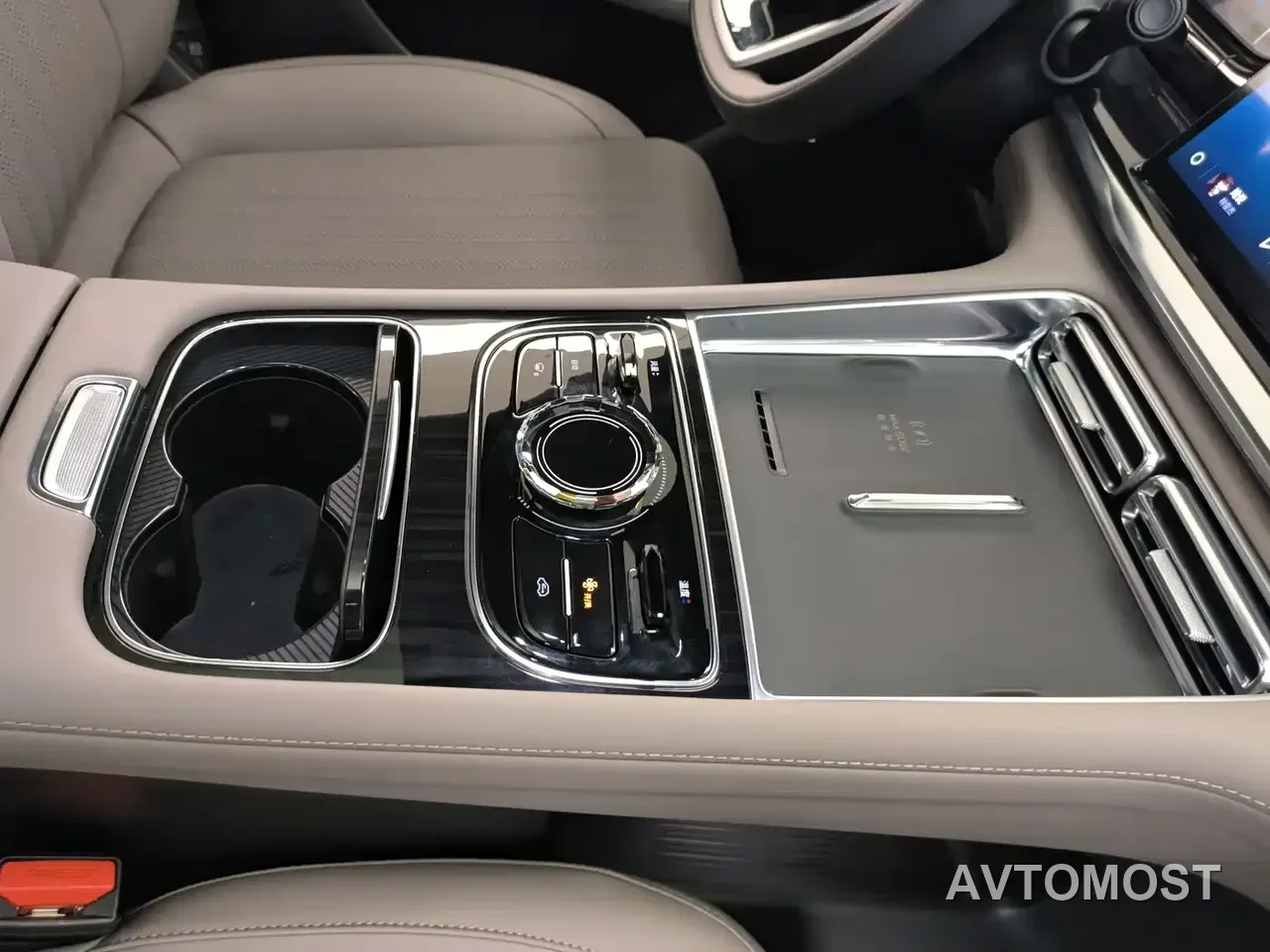 Geely Galaxy Stellar 7 — фото 9
