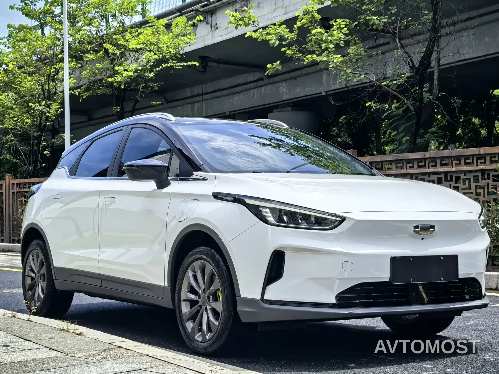 Geely Geometry C 2020 Model Premium Range Edition 550KM C++ — фото 6