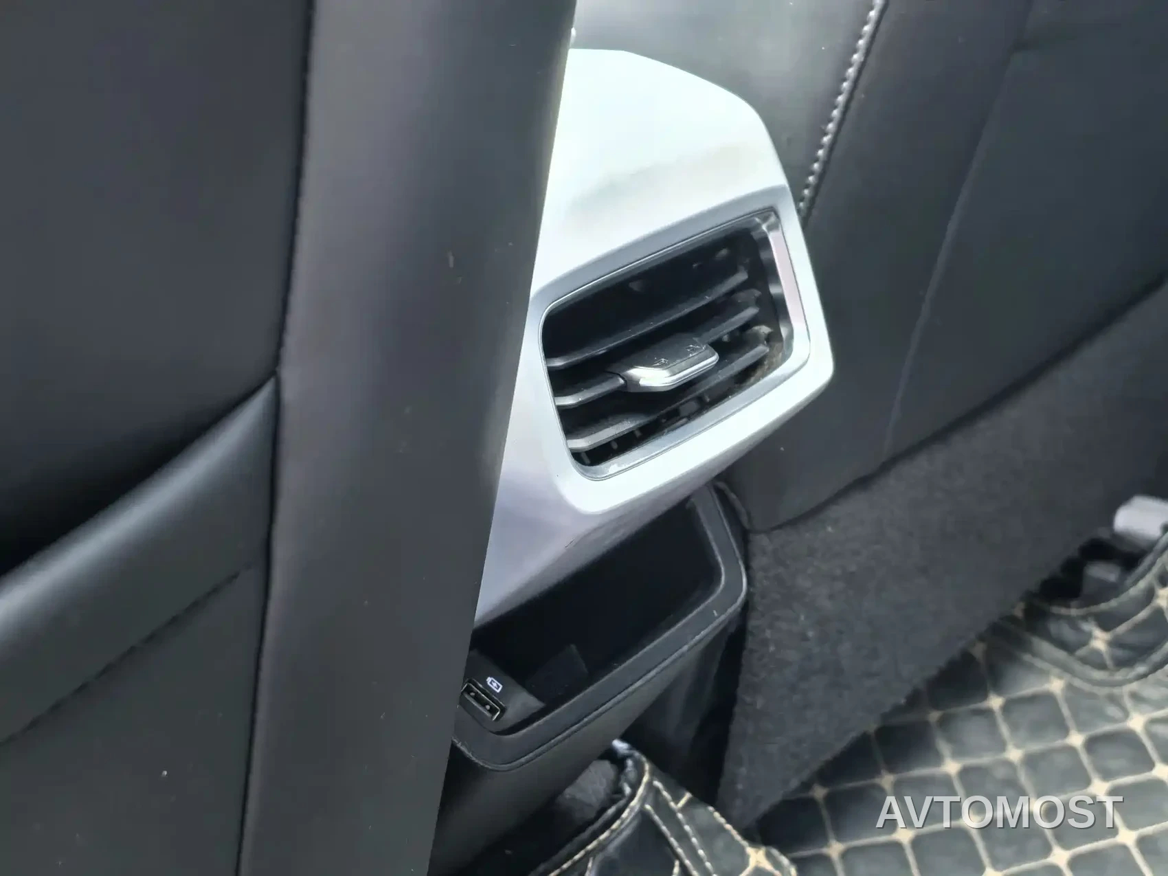 Geely Geometry C 2020 Model Premium Range Edition 550KM C++ — фото 27