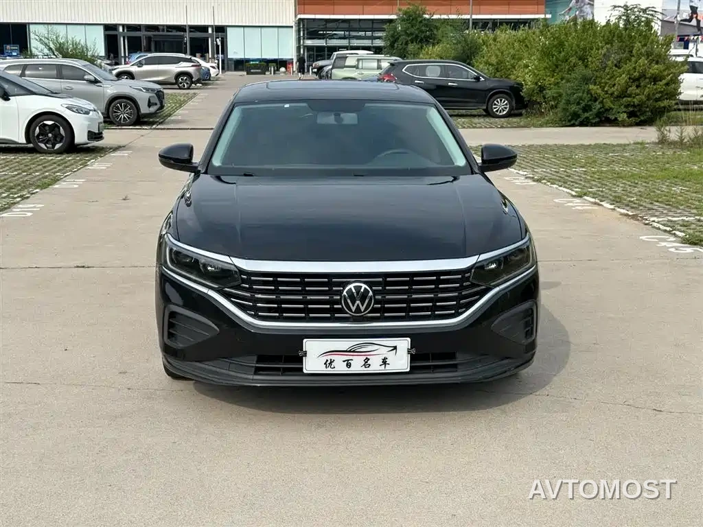 Volkswagen Passat 2022 280TSI Business Edition — фото 2