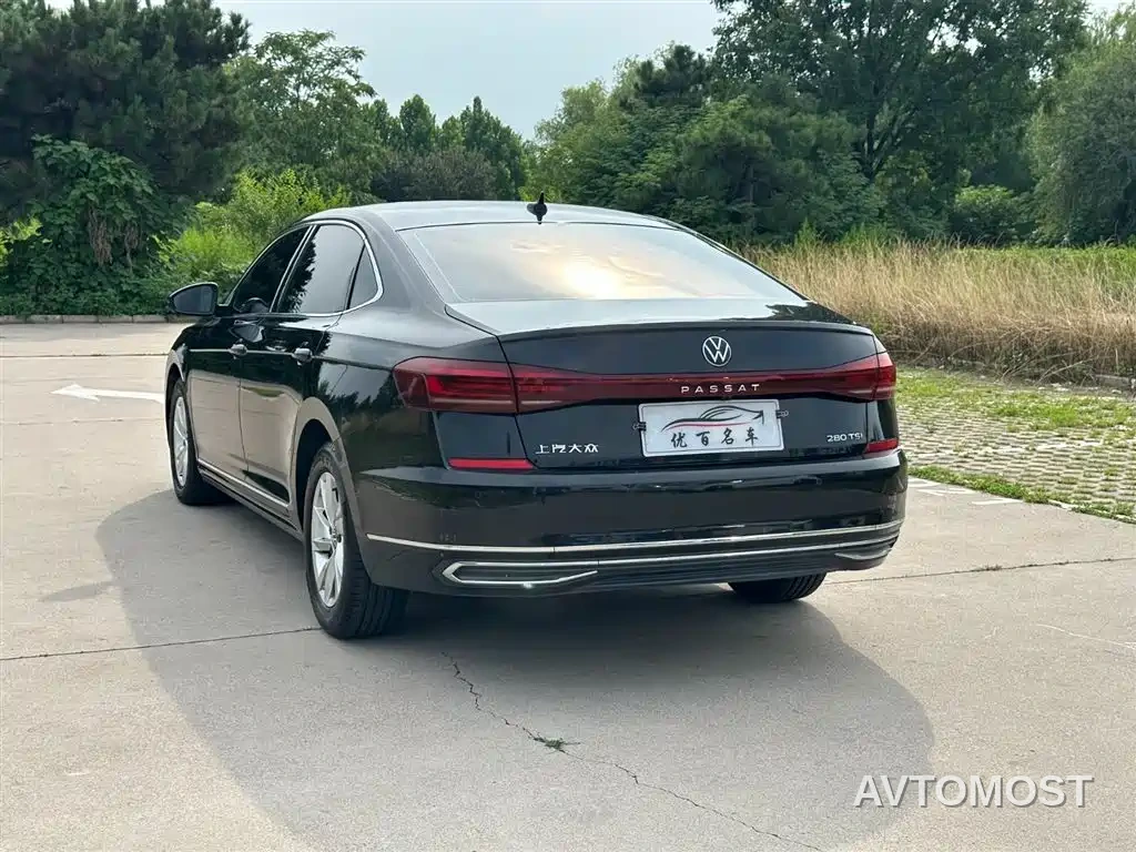Volkswagen Passat 2022 280TSI Business Edition — фото 4