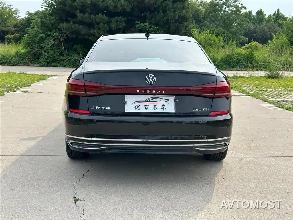 Volkswagen Passat 2022 280TSI Business Edition — фото 5