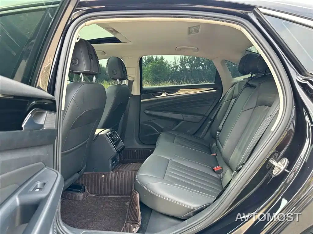 Volkswagen Passat 2022 280TSI Business Edition — фото 9
