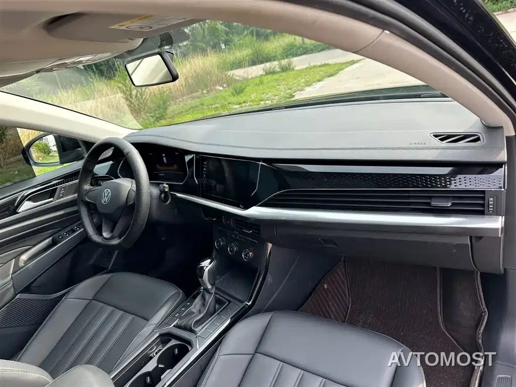 Volkswagen Passat 2022 280TSI Business Edition — фото 17
