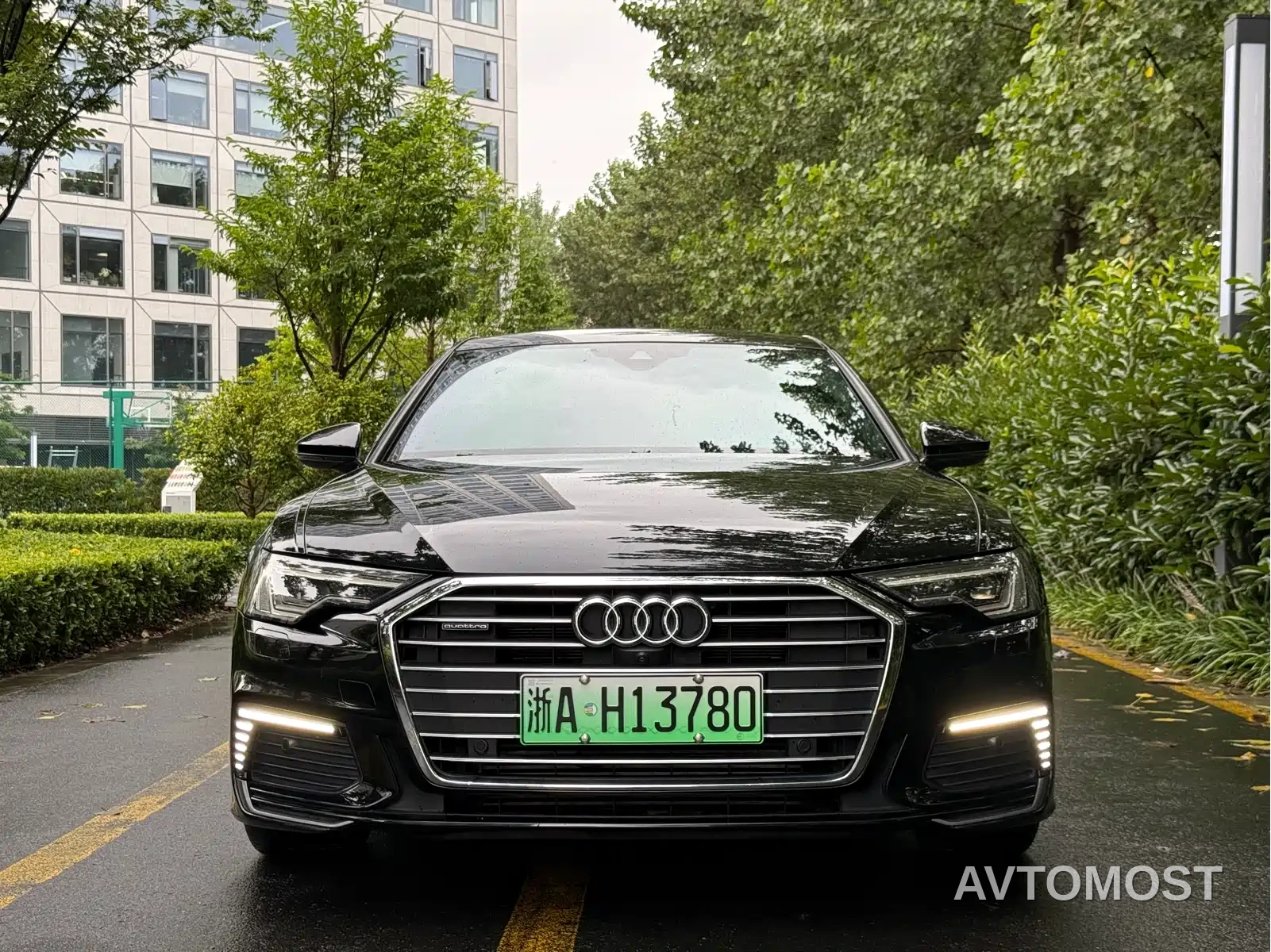 Audi A6L New Energy 2020 55 TFSI e quattro — фото 2