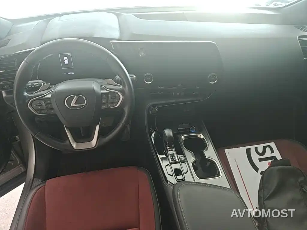 Lexus NX 2022 260 FWD Innovation Edition — фото 16