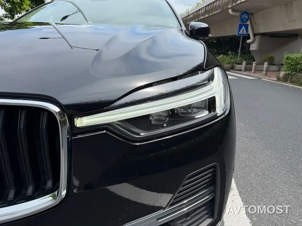 Volvo XC60 Plug-in Hybrid 2022 T8 Plug-in Hybrid Long Range AWD Momentum Luxury Edition — фото 4