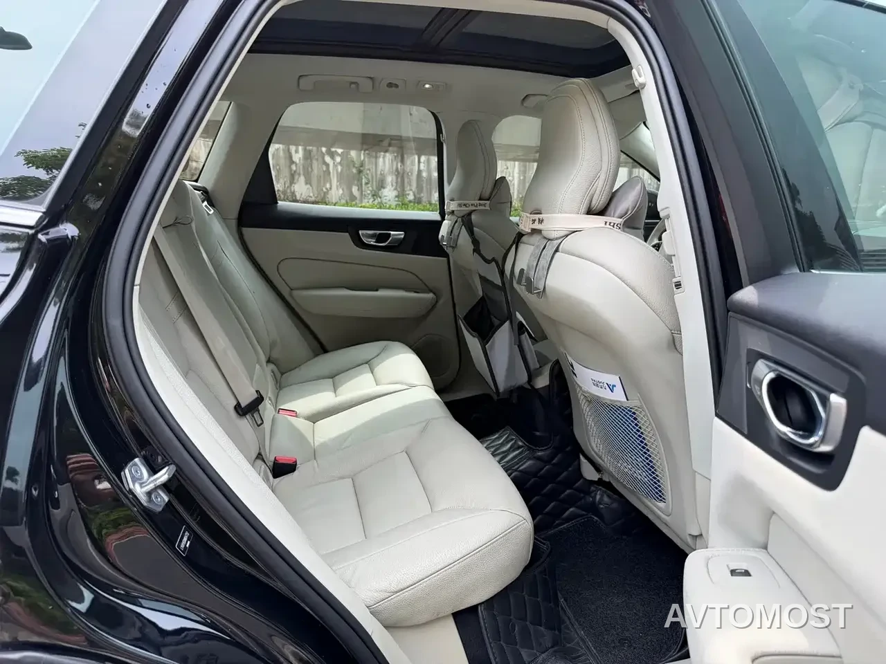 Volvo XC60 Plug-in Hybrid 2022 T8 Plug-in Hybrid Long Range AWD Momentum Luxury Edition — фото 18