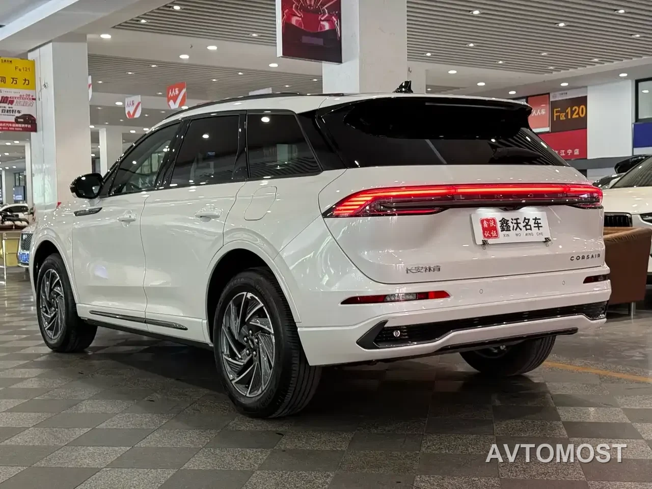 Lincoln Adventurer 2024 1.5T 2WD Premium Hybrid — фото 5