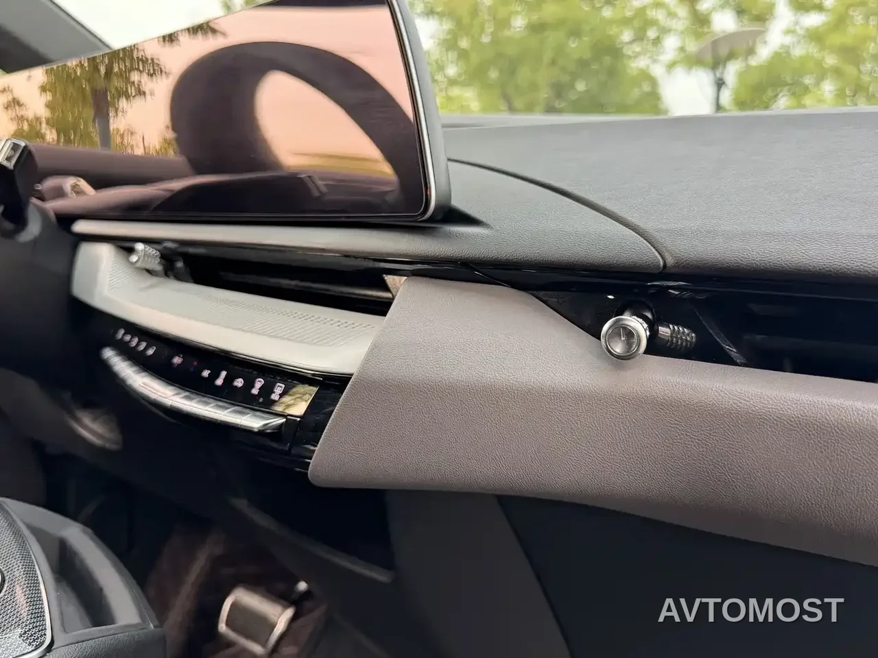 Cadillac IQ Ao Ge 2024 Standard Range — фото 26