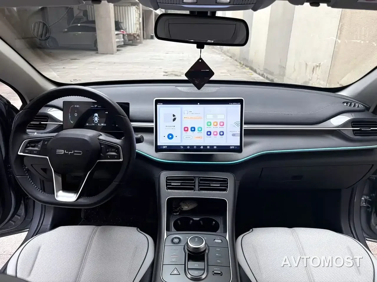 BYD Destroyer 05 2024 Glory Edition DM-i 55KM Luxury — фото 4