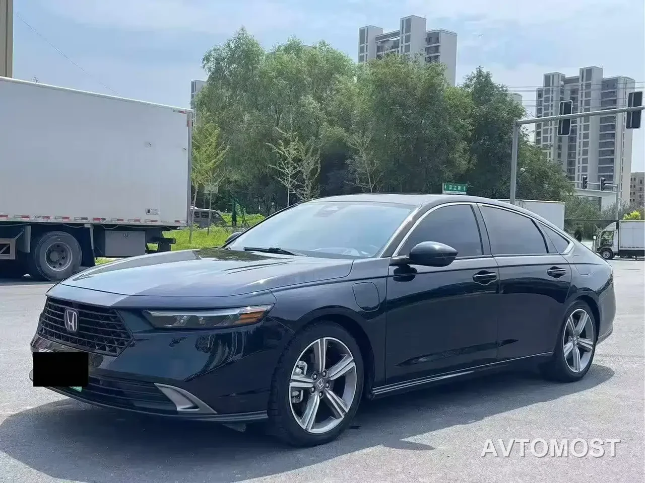 Honda Accord New Energy 2023 2.0L e:PHEV Premium Edition — фото 3