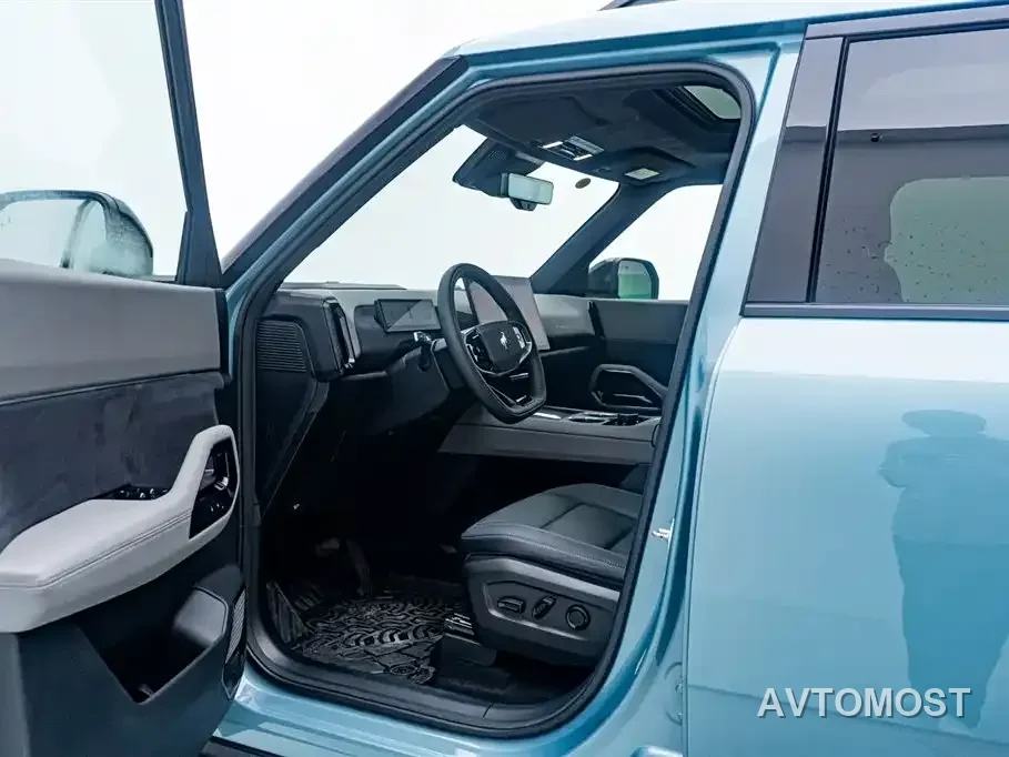 Ford Mustang NEV 2025 Plug-in Range Extender Hybrid — фото 4