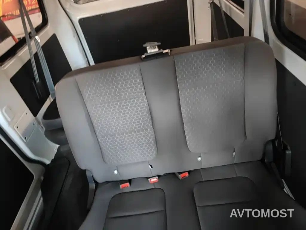 Changan Ruixing EM60 2025 Passenger Version Comfort 7-Seater 300km Liftgate — фото 10