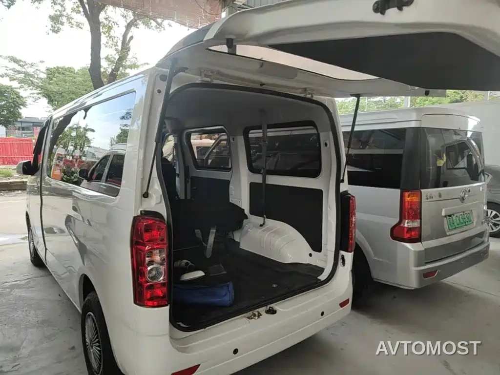 Changan Ruixing EM60 2025 Passenger Version Comfort 7-Seater 300km Liftgate — фото 12