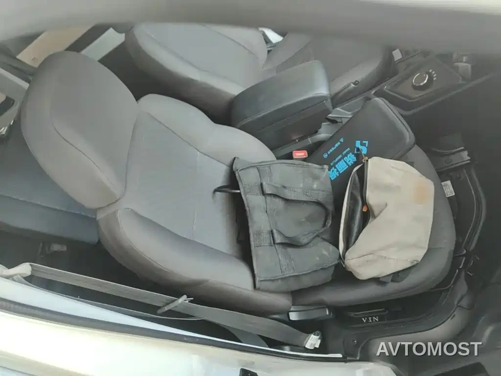 Changan Ruixing EM60 2025 Passenger Version Comfort 7-Seater 300km Liftgate — фото 18