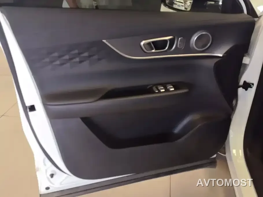 Chery Fengyun T8 2025 Model 1.5T 130km Comfort 5-Seater — фото 6