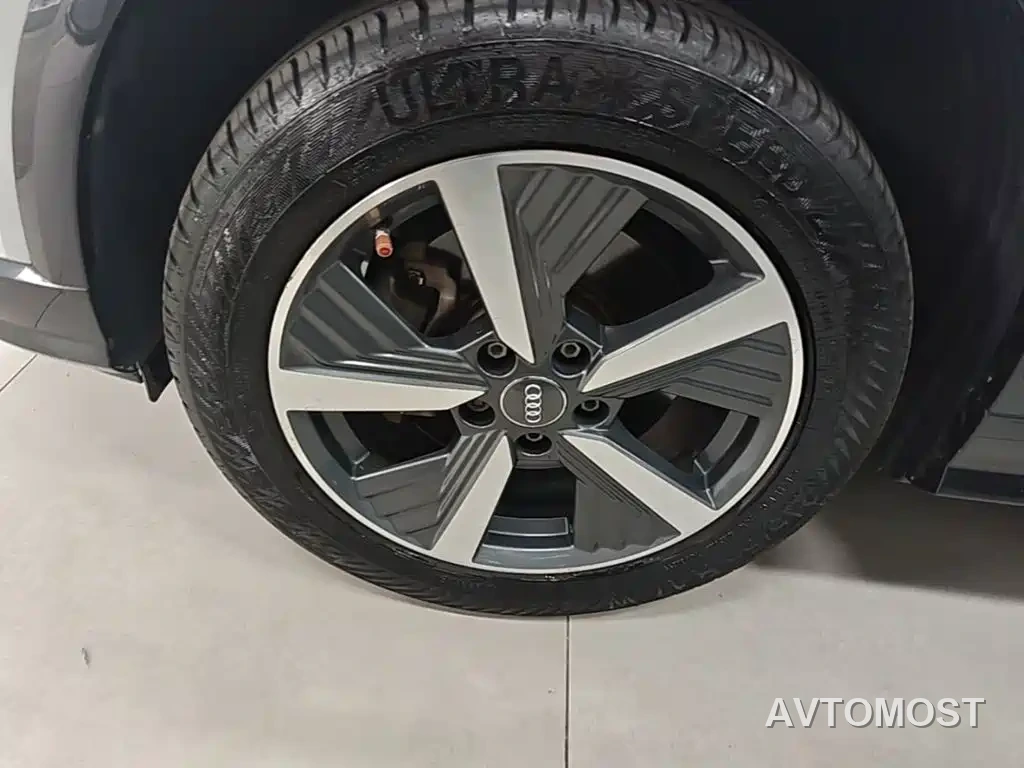 Audi Q2L e-tron 2019 Q2L e-tron Pure Electric Smart Cool Edition — фото 23