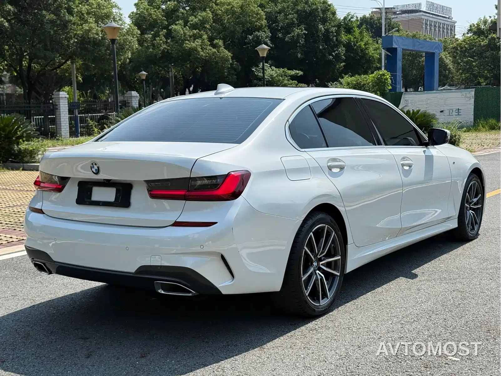 BMW 3 Series 2022 320Li M Sport Package — фото 8