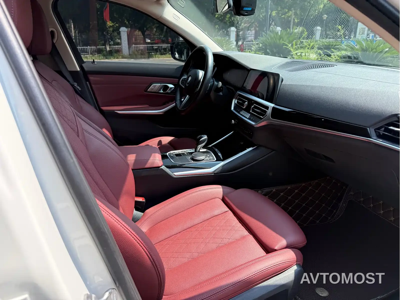 BMW 3 Series 2022 320Li M Sport Package — фото 11